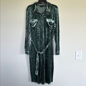 G by Giuliana Green Buttoned Long Sleeve Polo Collar Dress